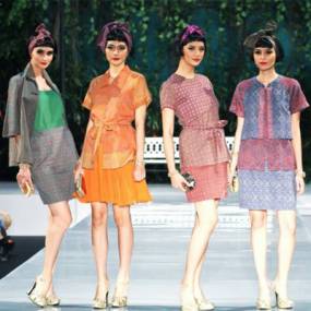Divites Belle Footwear Batik Shoes